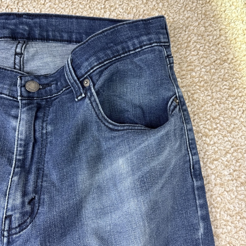 Levis 559 Jeans Mens 33x32 Blue Relaxed Straight Fit Denim Pants Classic Zip Fly - Picture 6 of 15